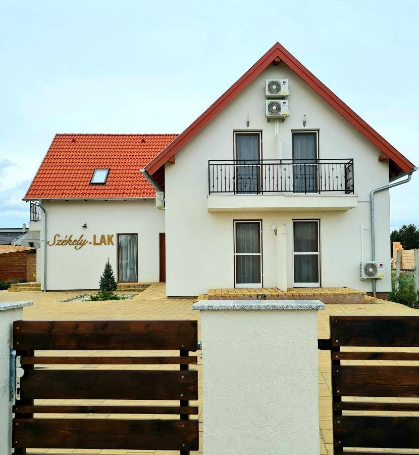 Szekely-Lak Apartman Hegykő エクステリア 写真